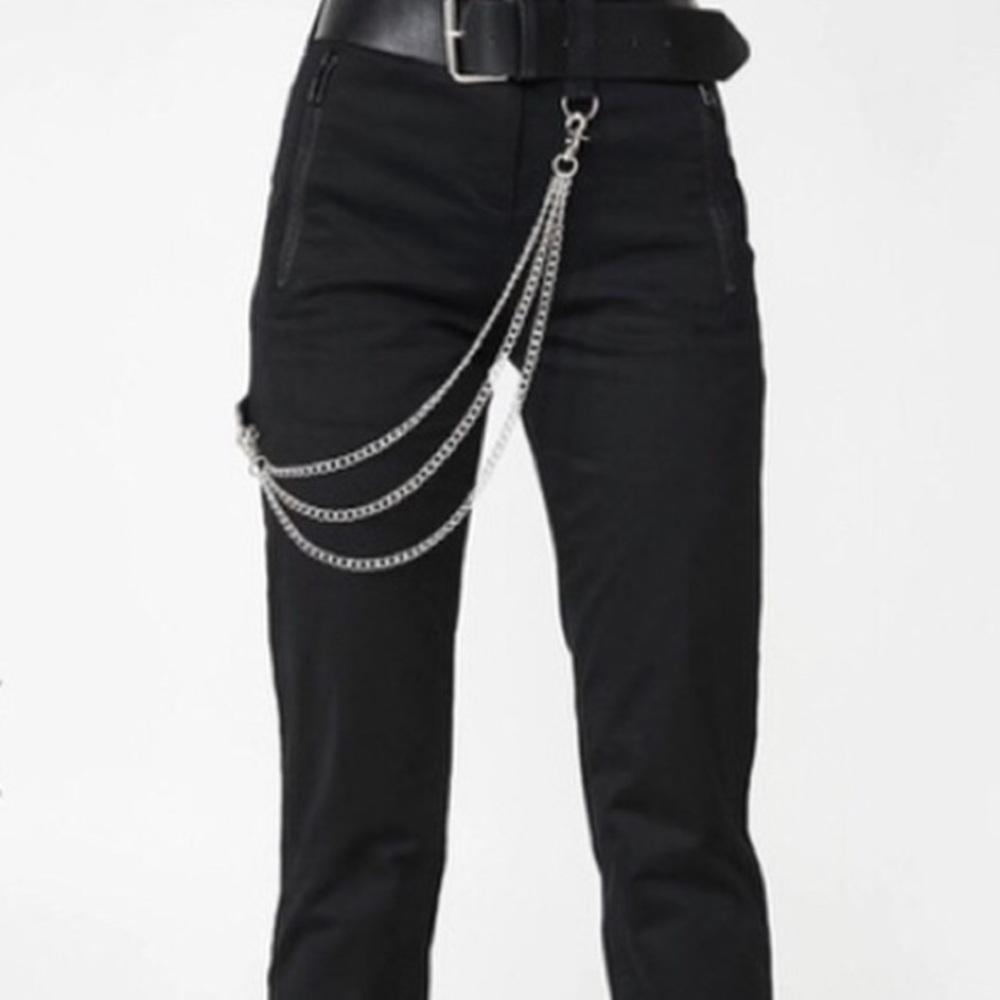 Girl poster trap night chain jeans